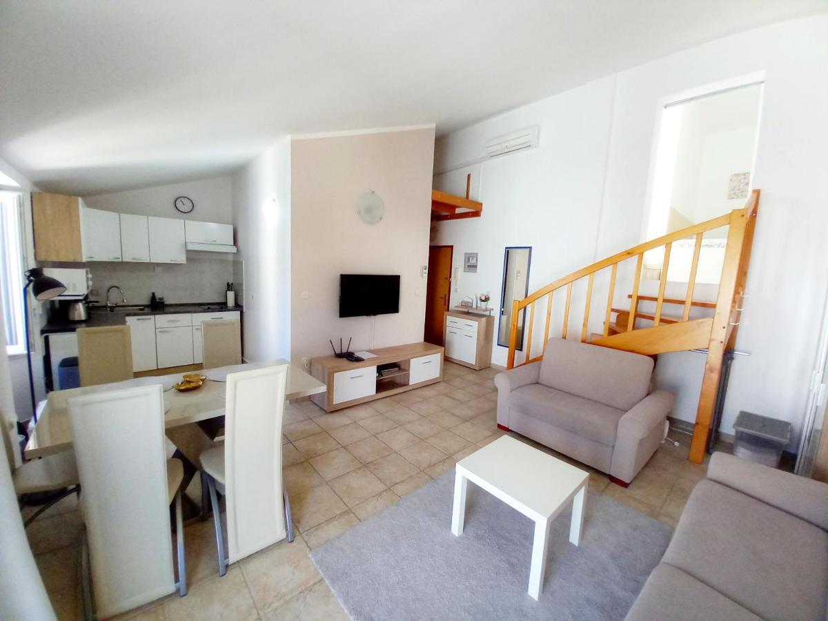 Apartment Karlo Медулин Екстериор снимка