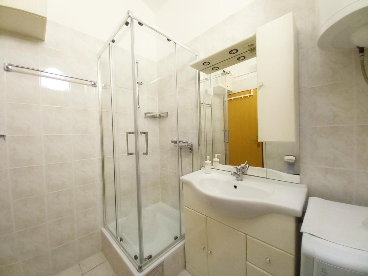 Apartment Karlo Медулин Екстериор снимка